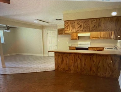 319 Desoto Dr, Luling, LA 70070 - photo 2