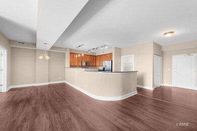 2 Itasca Place unit 420, Itasca, IL 60143 - photo 6