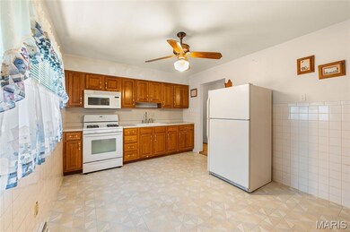 26 Mark Dr, Fairview Heights, IL 62208 - photo 5