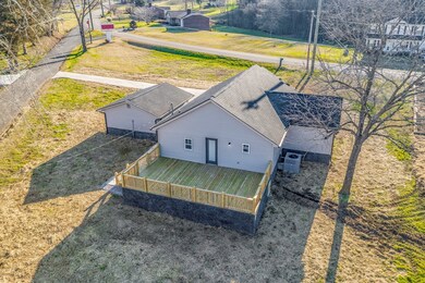 152 NW Lakeway, Morristown, TN 37814 - photo 4