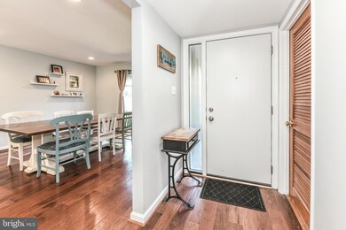 11416 Links Dr, Reston, VA 20190 - photo 4
