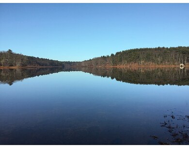 237 Old Concord Rd, Lincoln, MA 01773 - photo 2