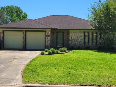 1815 Coffee St, Alvin, TX 77511 - photo 2