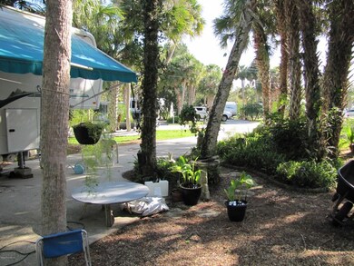 213 Plantation Dr unit 23350600515, Titusville, FL 32780 - photo 6