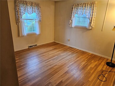 2 Colony Rd, Riverside, RI 02915 - photo 7