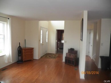 6881 Hunt Dr, Macungie, PA 18062 - photo 6