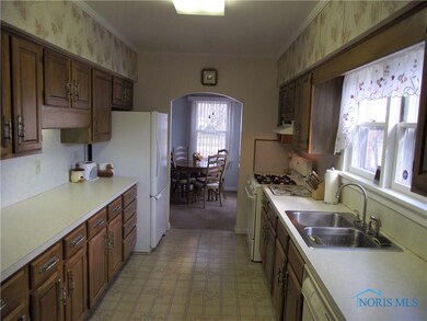 2564 104th St, Toledo, OH 43611 - photo 6