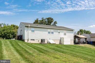 2807 Rachele Ct, Manchester, MD 21102 - photo 5