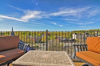 366 Tappan St unit 4, Brookline, MA 02445 - photo 2