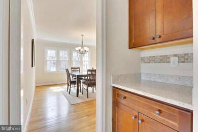 8907 Ellsworth Ct, Silver Spring, MD 20910 - photo 7