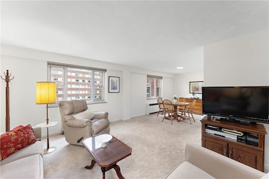 Living/Dining Room