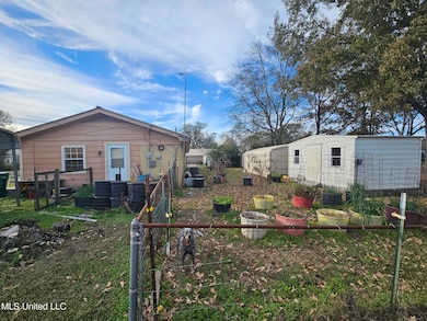 439 W Cedar St, Durant, MS 39063 - photo 2