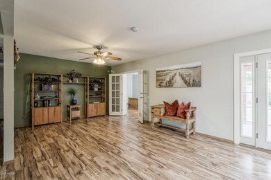 2933 S Extension Rd, Mesa, AZ 85210 - photo 2