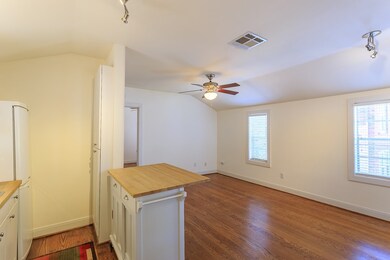 1655 Harold St unit 4, Houston, TX 77006 - photo 4