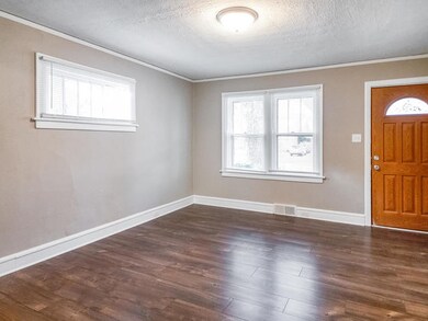 1327 Hickory St, Waukegan, IL 60085 - photo 6