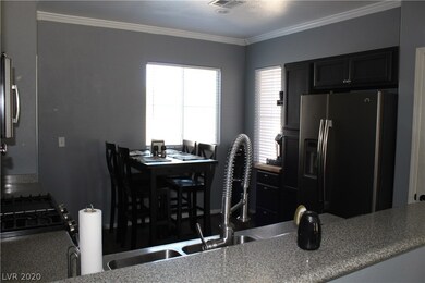 Dine In Kitchen