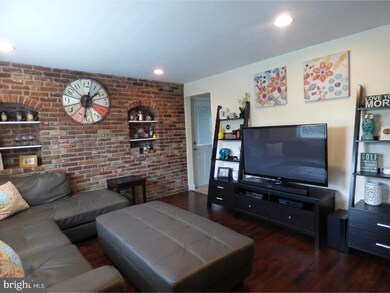 1370 Arnold Ave, Abington, PA 19001 - photo 4