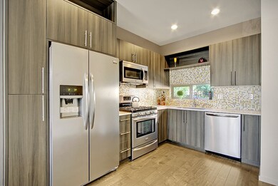 300 26th Ave E unit C, Seattle, WA 98112 - photo 2