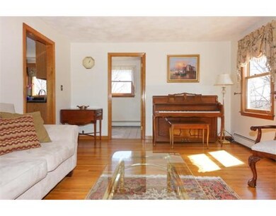 7 Colburn St unit 1, Burlington, MA 01803 - photo 5