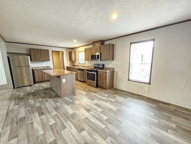 78 Elm unit 78, Highland, MI 48357 - photo 5