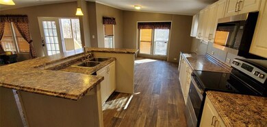 231 Sondra Lin Blvd, Decatur, TX 76234 - photo 6