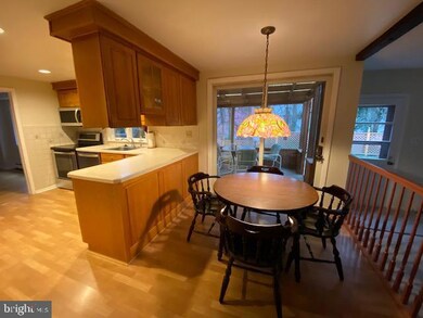 102 Waterford Cir, Wallingford, PA 19086 - photo 7