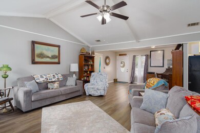 108 Pecan Grove Drive-3