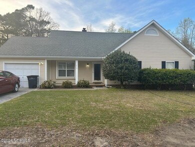 215 Audubon Dr, Jacksonville, NC 28546 - photo 2