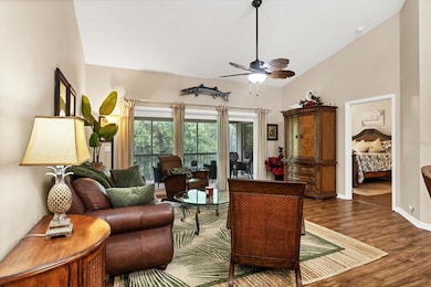 7266 Eleanor Cir unit 202, Sarasota, FL 34243 - photo 4