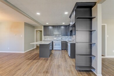 7746 Parker Rd, Houston, TX 77016 - photo 6