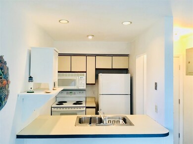 152 Tuckerman Ave unit 1, Middletown, RI 02842 - photo 5