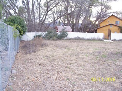 neighbors 6 ft chainlink