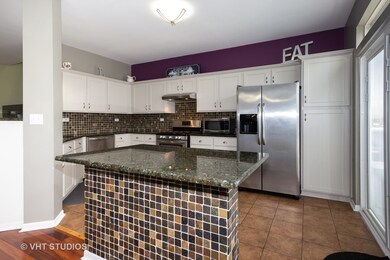 24013 Pear Tree Cir unit 170102, Plainfield, IL 60585 - photo 4