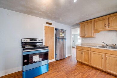 85 Hill St, Biddeford, ME 04005 - photo 4