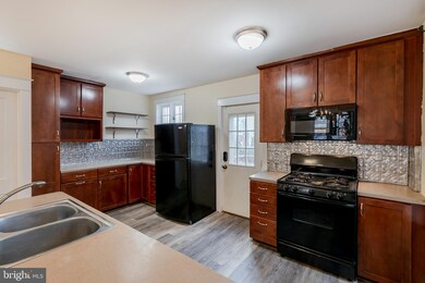 935 Maple Ave, Lancaster, PA 17603 - photo 6