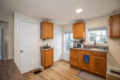 60 Centre St, Concord, NH 03301 - photo 6