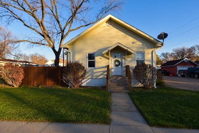 615 North St, Cambridge, NE 69022 - photo 4