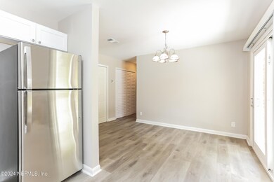 5826 Buckley Dr, Jacksonville, FL 32244 - photo 7