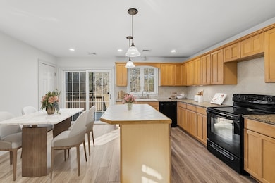 48 Cross St, Middleboro, MA 02346 - photo 5