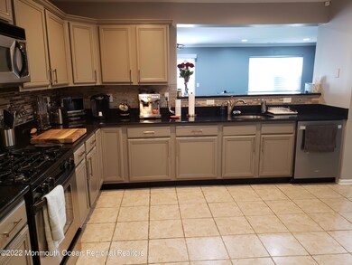 14 St Paul Ct, Tinton Falls, NJ 07712 - photo 6