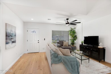 4202 N 10th Pl-2