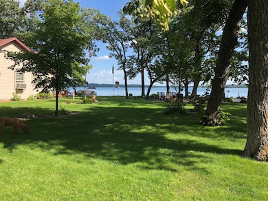 Senns Beach, Pelican Lake