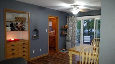 221 26th St NW, Cedar Rapids, IA 52405 - photo 2