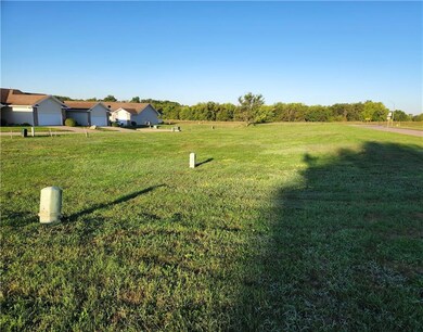 UNIT 16 Mckay Dr, Knoxville, IA 50138 - photo 5