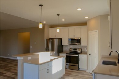 5675 Victory Dr, Columbus, IN 47203 - photo 5