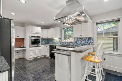 21 1/2 Concord St, Maynard, MA 01754 - photo 6