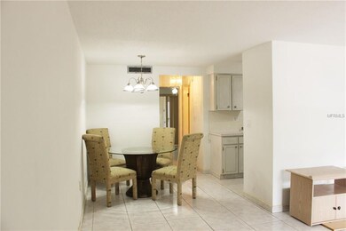Kitchen eating area