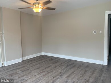 73 W 5th St, Bridgeport, PA 19405 - photo 4