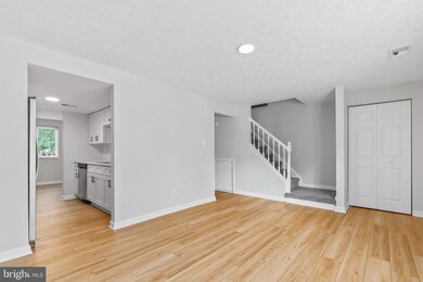 3675 Masthead Trail, Triangle, VA 22172 - photo 5