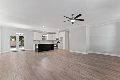 1602 Gribble St, Gainesville, TX 76240 - photo 4